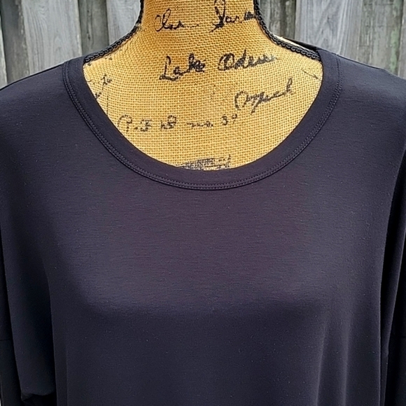Women's Long Sleeve Top with Vented Sides - Picture 3 of 17